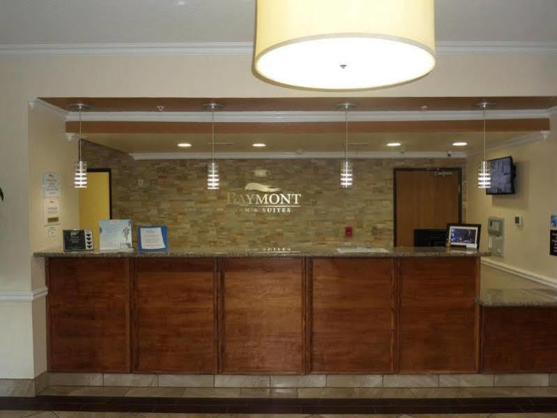 Baymont By Wyndham Pearsall מראה חיצוני תמונה